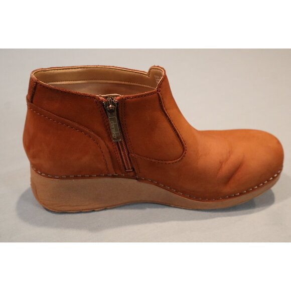 Dansko Womens Charlene Nubuck Ankle Boot - Picture 4 of 8